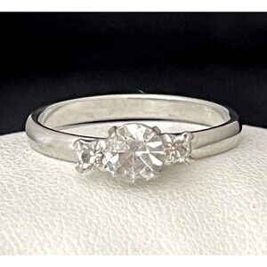 Vintage 1960s Ring Mid Century Modern Silver Tone Prong Set Rhinestones - 4J